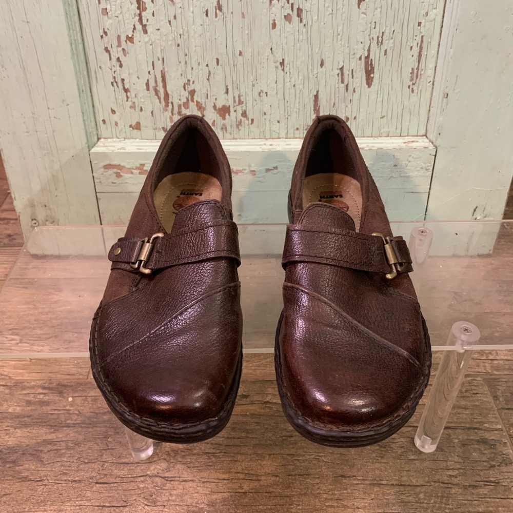 Women’s Brown Leather Earth sz 10 loafer Preloved good condition #comfort